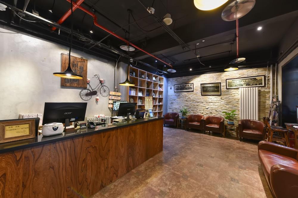 Time Traveller Hotel- Near Beijing Yonghe Lama Temple, Ghost Street, Beihai Park, Jingshan Park, Drum Tower, Houhai Bar Street, Tian'Anmen Square, Located In Beijing Traditional Hutongs, 5 Minutes Away From Subway, Free Laundry Serive Exterior foto
