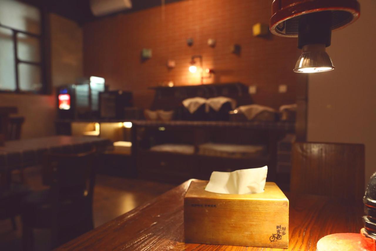 Time Traveller Hotel- Near Beijing Yonghe Lama Temple, Ghost Street, Beihai Park, Jingshan Park, Drum Tower, Houhai Bar Street, Tian'Anmen Square, Located In Beijing Traditional Hutongs, 5 Minutes Away From Subway, Free Laundry Serive Exterior foto